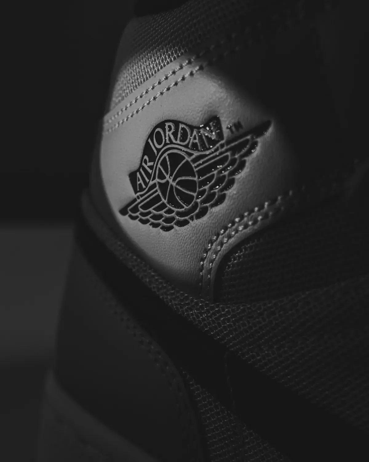 Nike Mag Auto-Lacing thumbnail 2